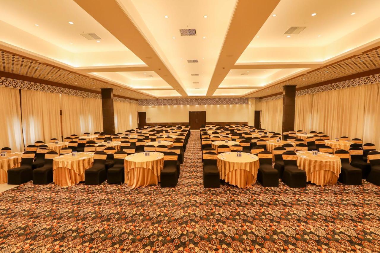 The Fern Residency Aurangabad Hotel Bagian luar foto