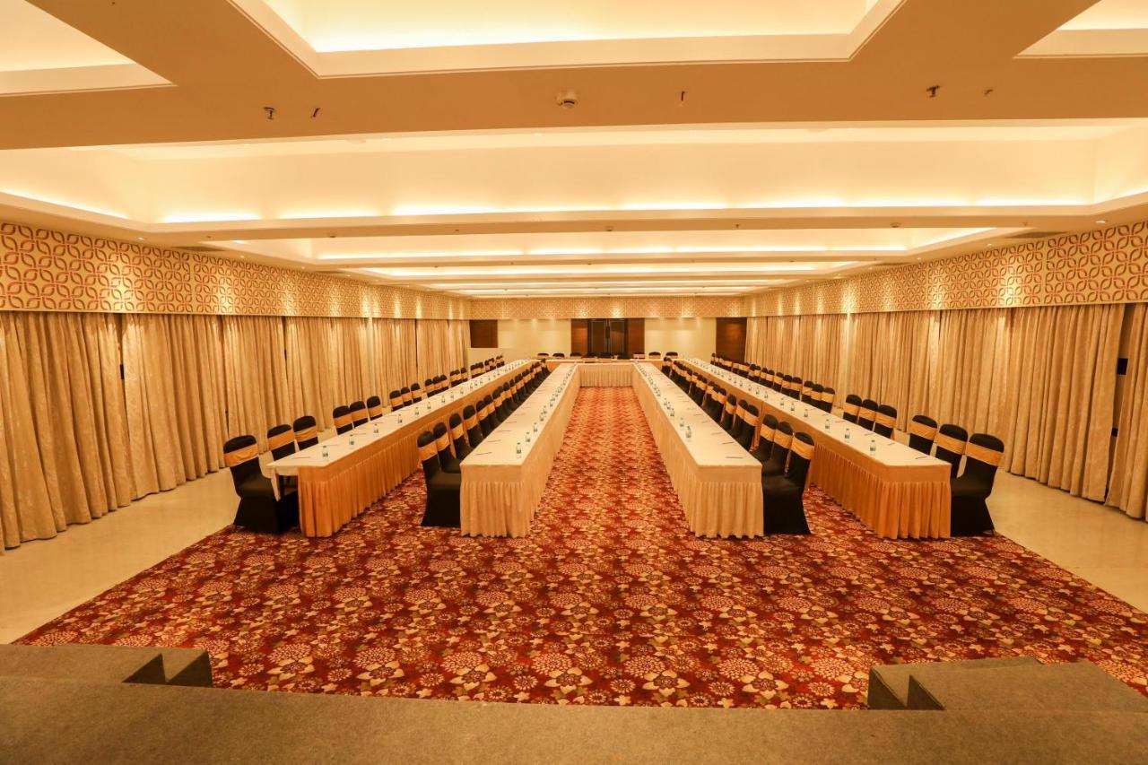 The Fern Residency Aurangabad Hotel Bagian luar foto